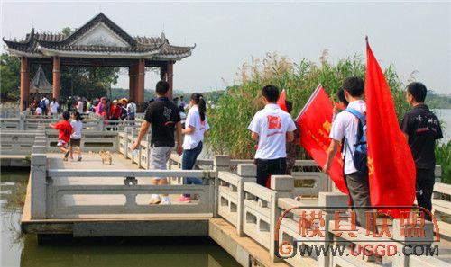 45分在青华大楼下集合