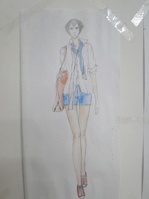 服装设计图 再按需打开相关阅读