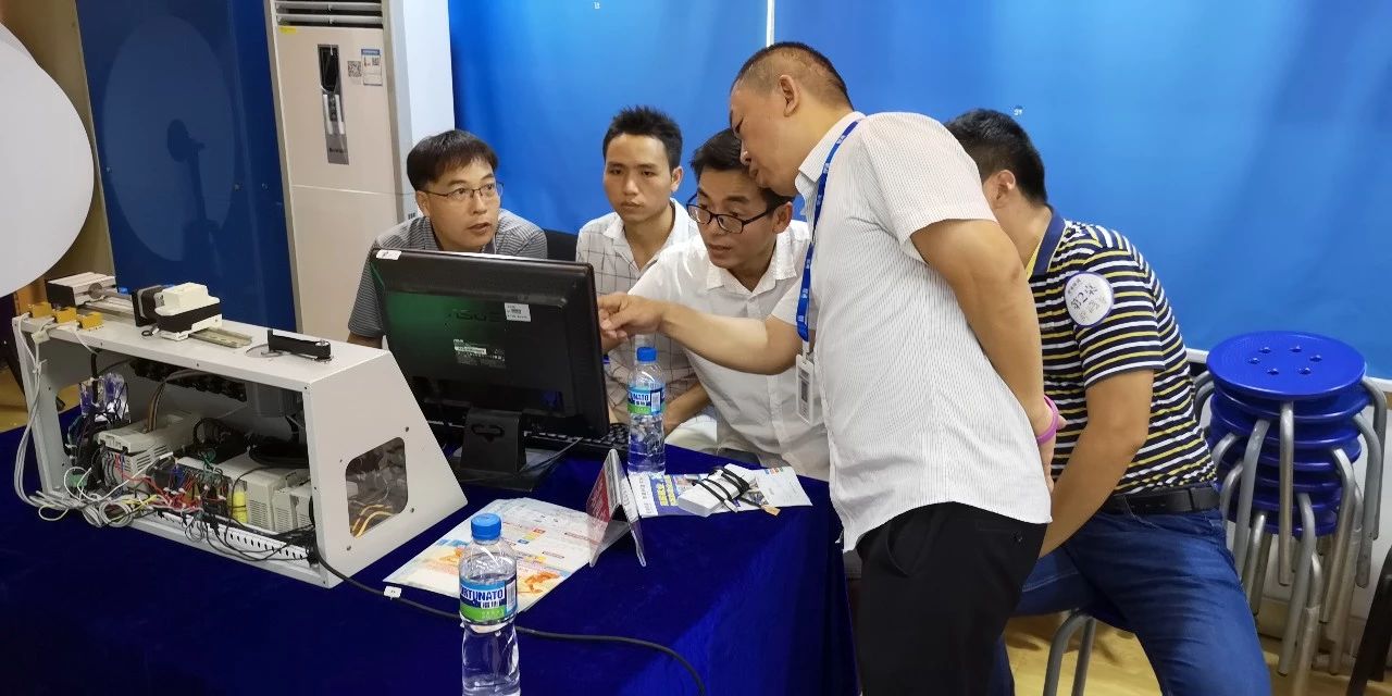 编程和维护人员