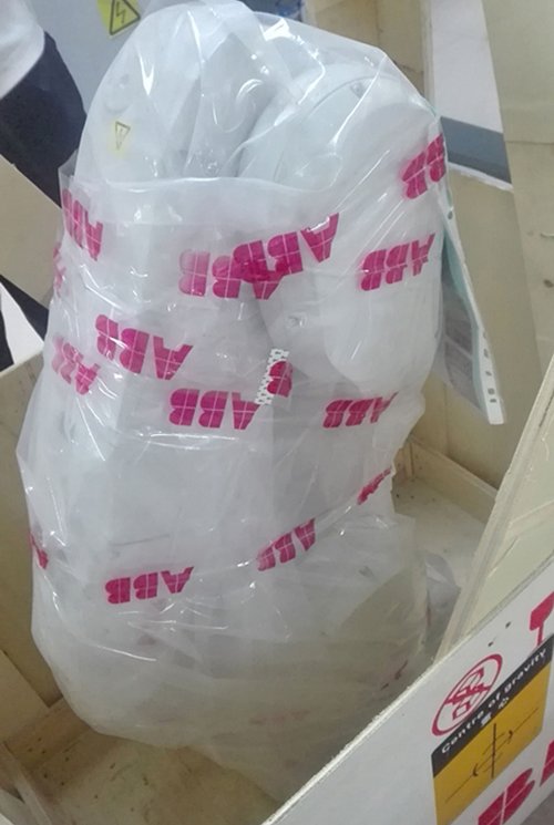 厂家为了对机器人的保护及运输方便